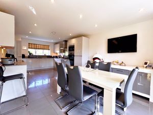 Kitchen/ Dining room- click for photo gallery